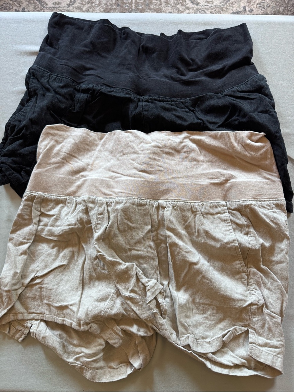 Set of 2 Maternity Shorts- Black & Light Beige